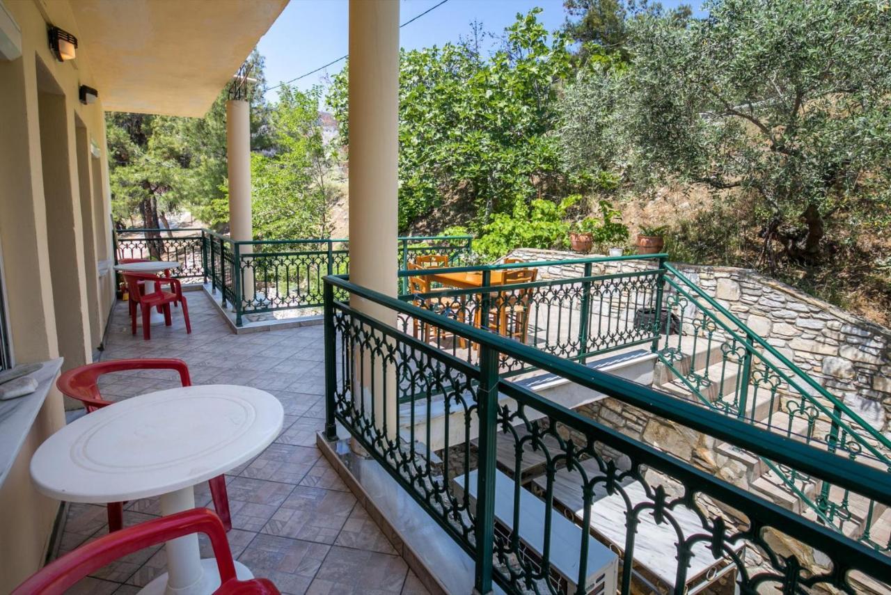Petra Mare Apartments Aliki  Bagian luar foto
