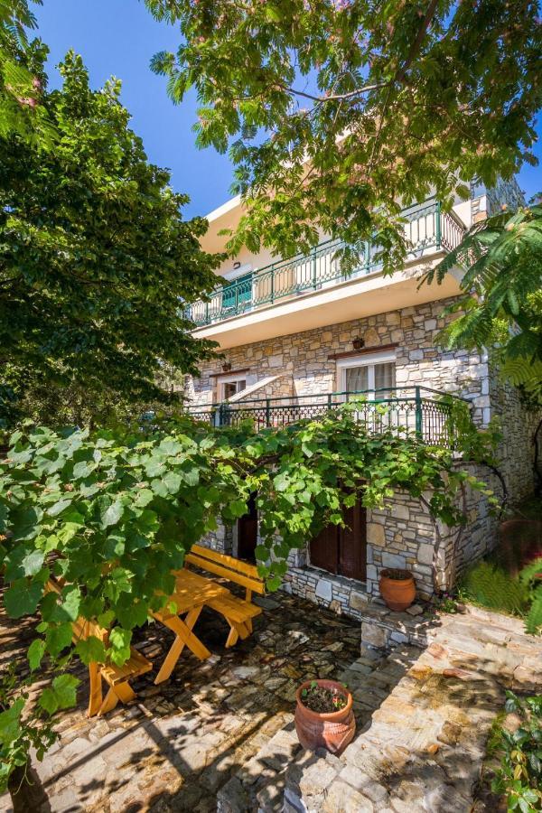 Petra Mare Apartments Aliki  Bagian luar foto