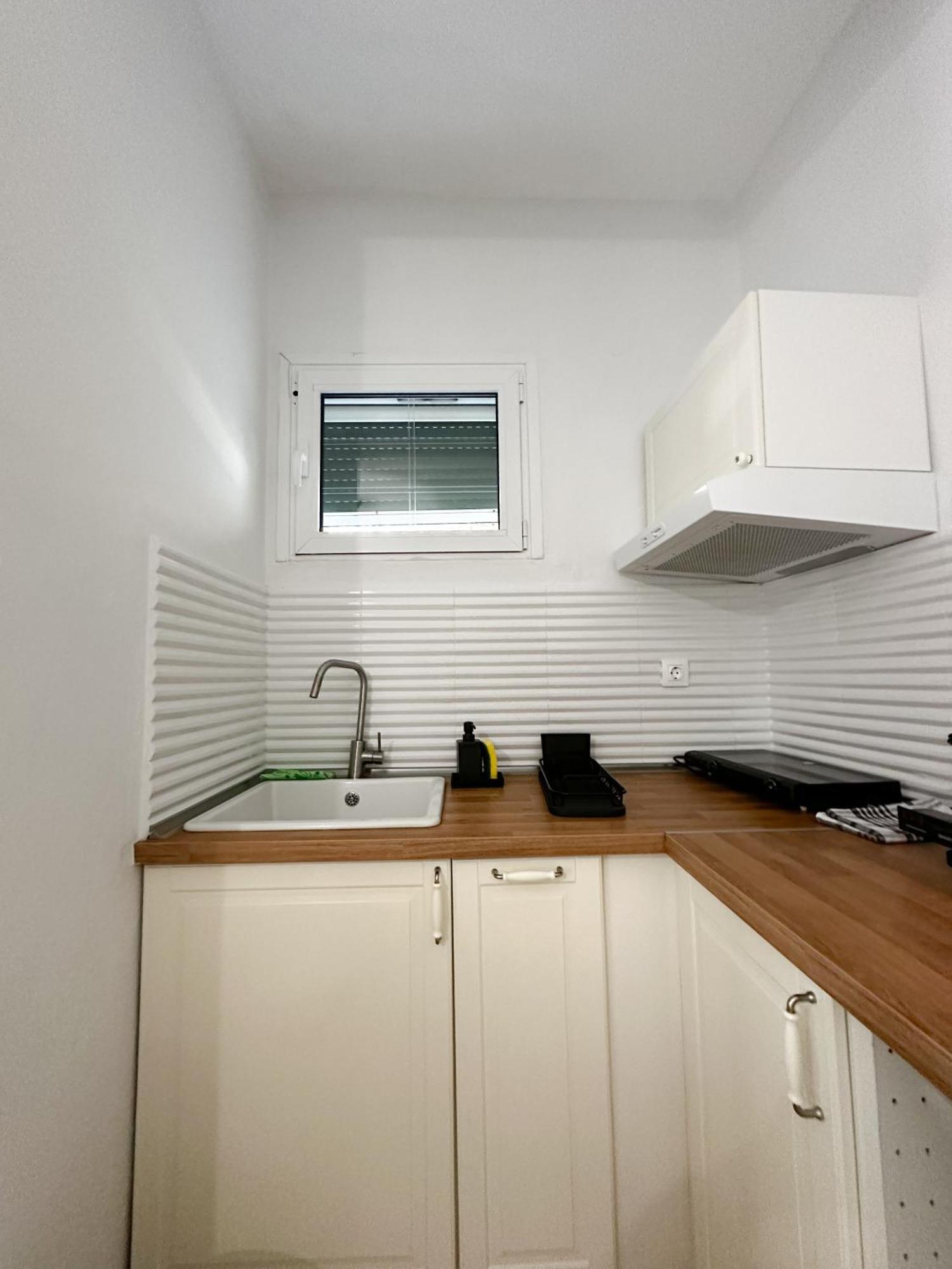 Petra Mare Apartments Aliki  Bagian luar foto